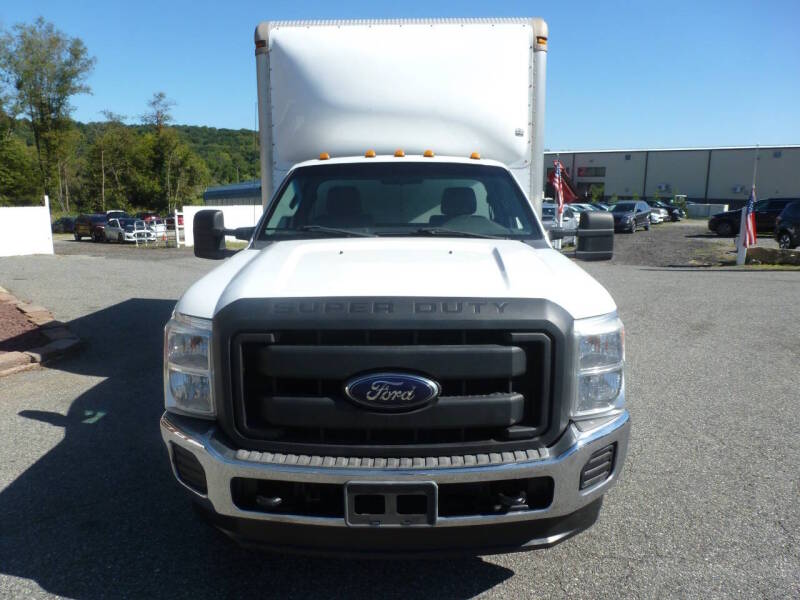 ford f-350 super duty chassis cab 2012 1FDRF3HT1CEB18678 image ford f-350 super duty chassis cab 2012 1FDRF3HT1CEB18678 image